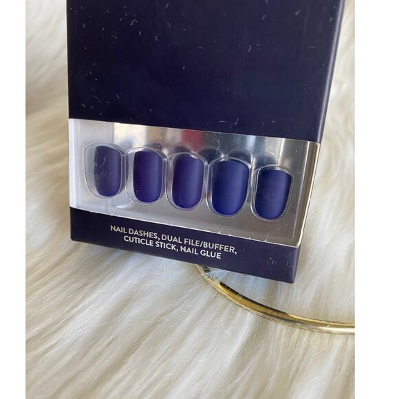 Red Aspen Nail Dashes- Clancy Blue (Short, Square Navy Blue Nails) - Picture 2 of 3